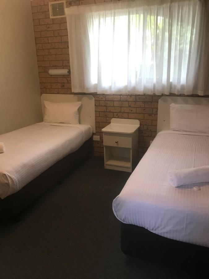 Colac Mid City Motor Inn Bagian luar foto