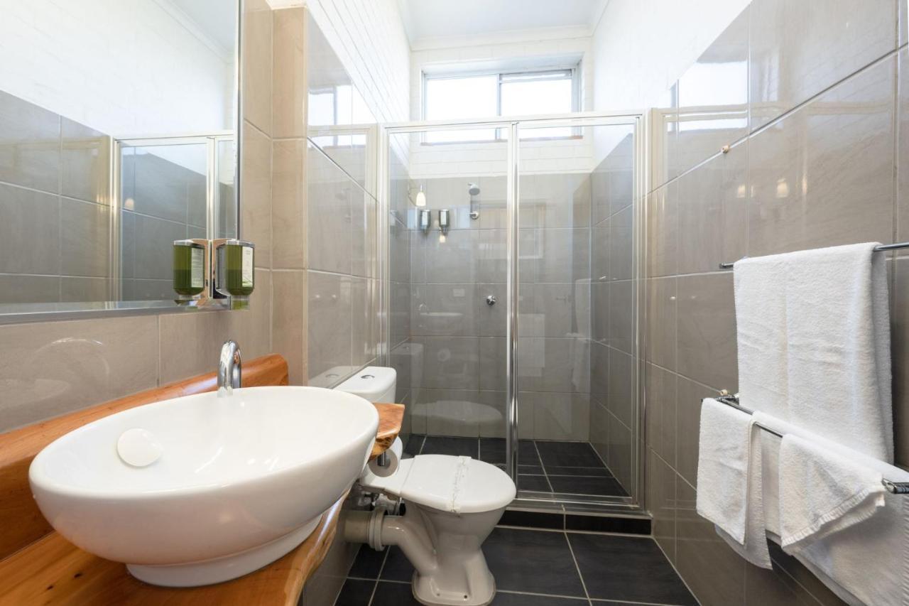 Colac Mid City Motor Inn Bagian luar foto