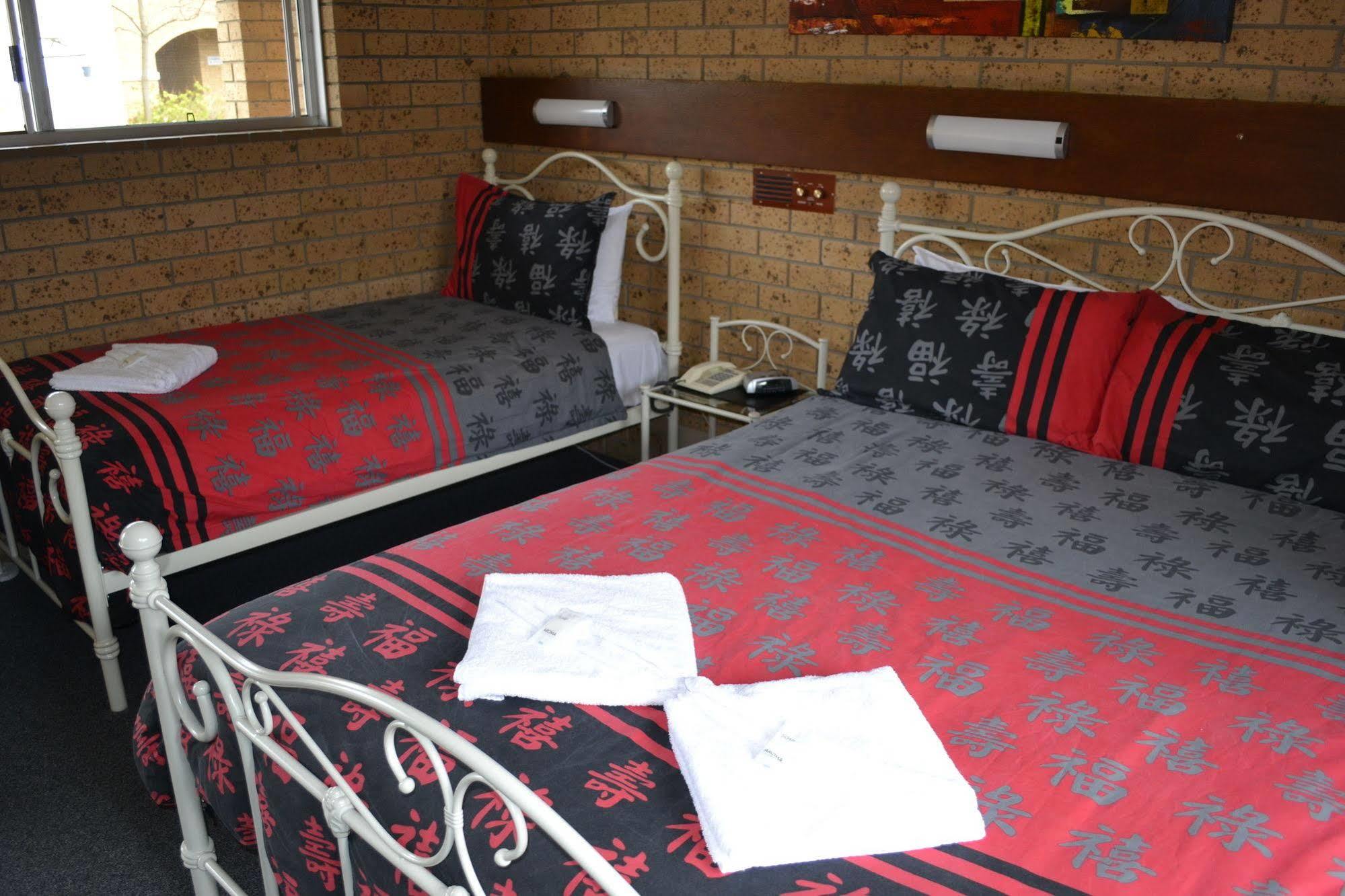 Colac Mid City Motor Inn Bagian luar foto