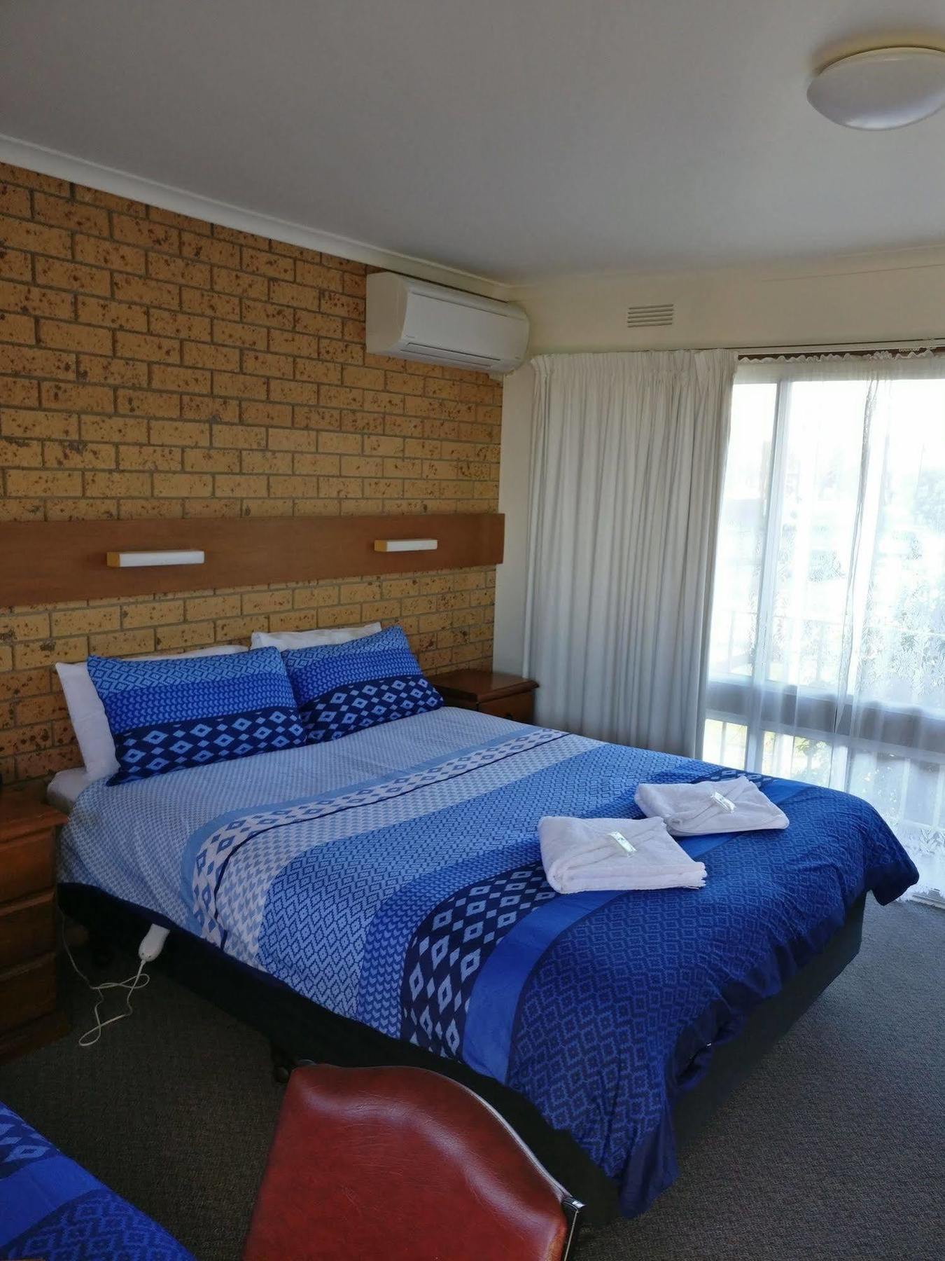 Colac Mid City Motor Inn Bagian luar foto
