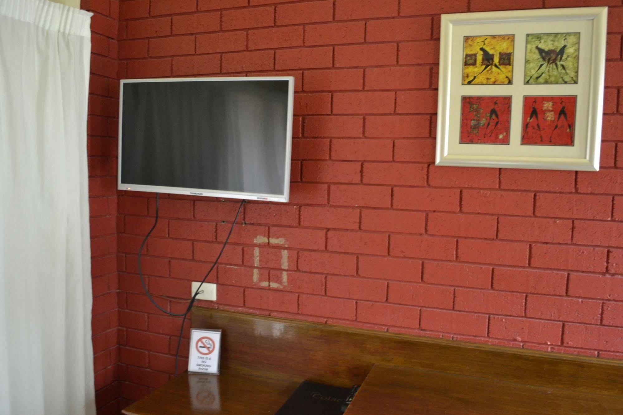 Colac Mid City Motor Inn Bagian luar foto