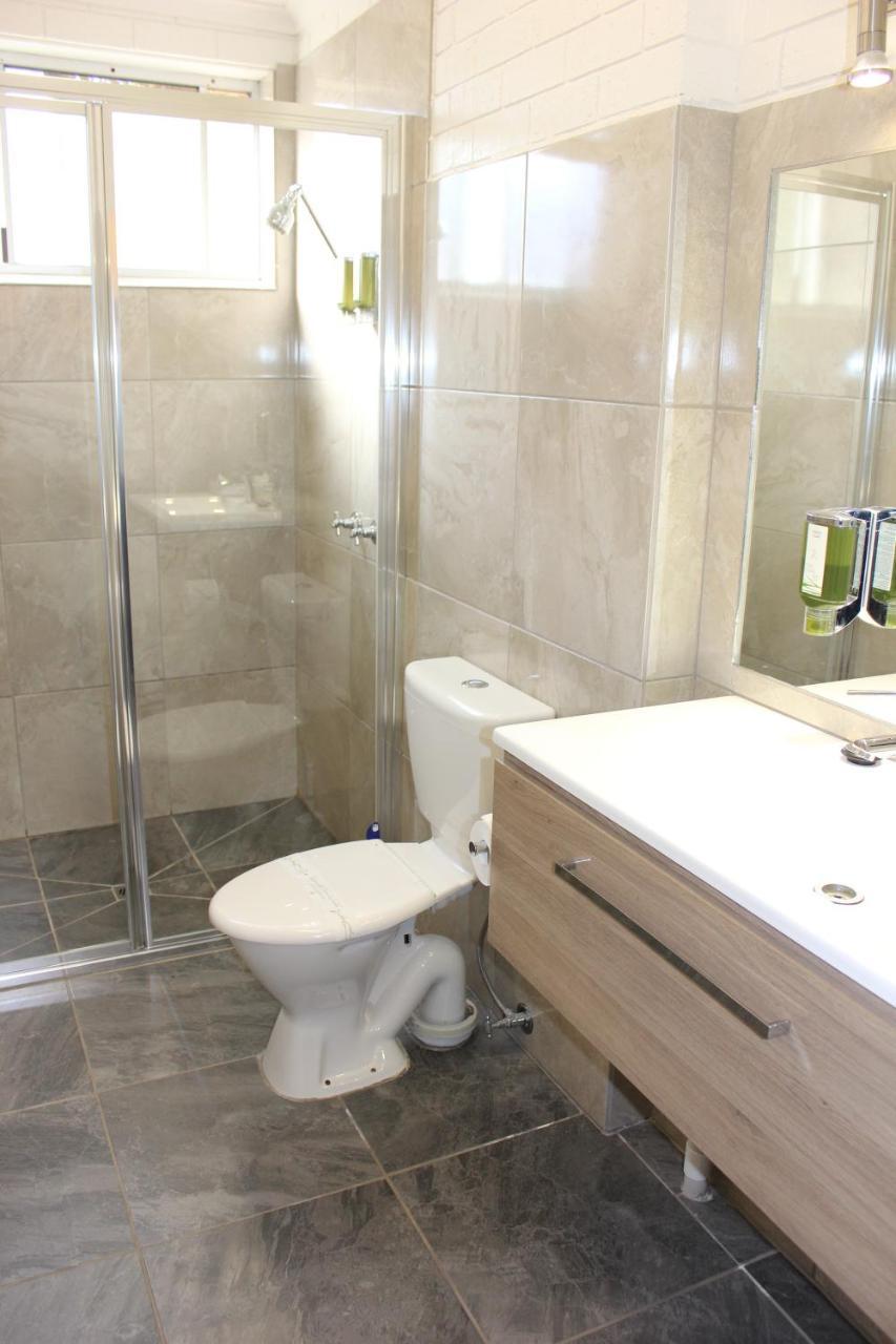 Colac Mid City Motor Inn Bagian luar foto