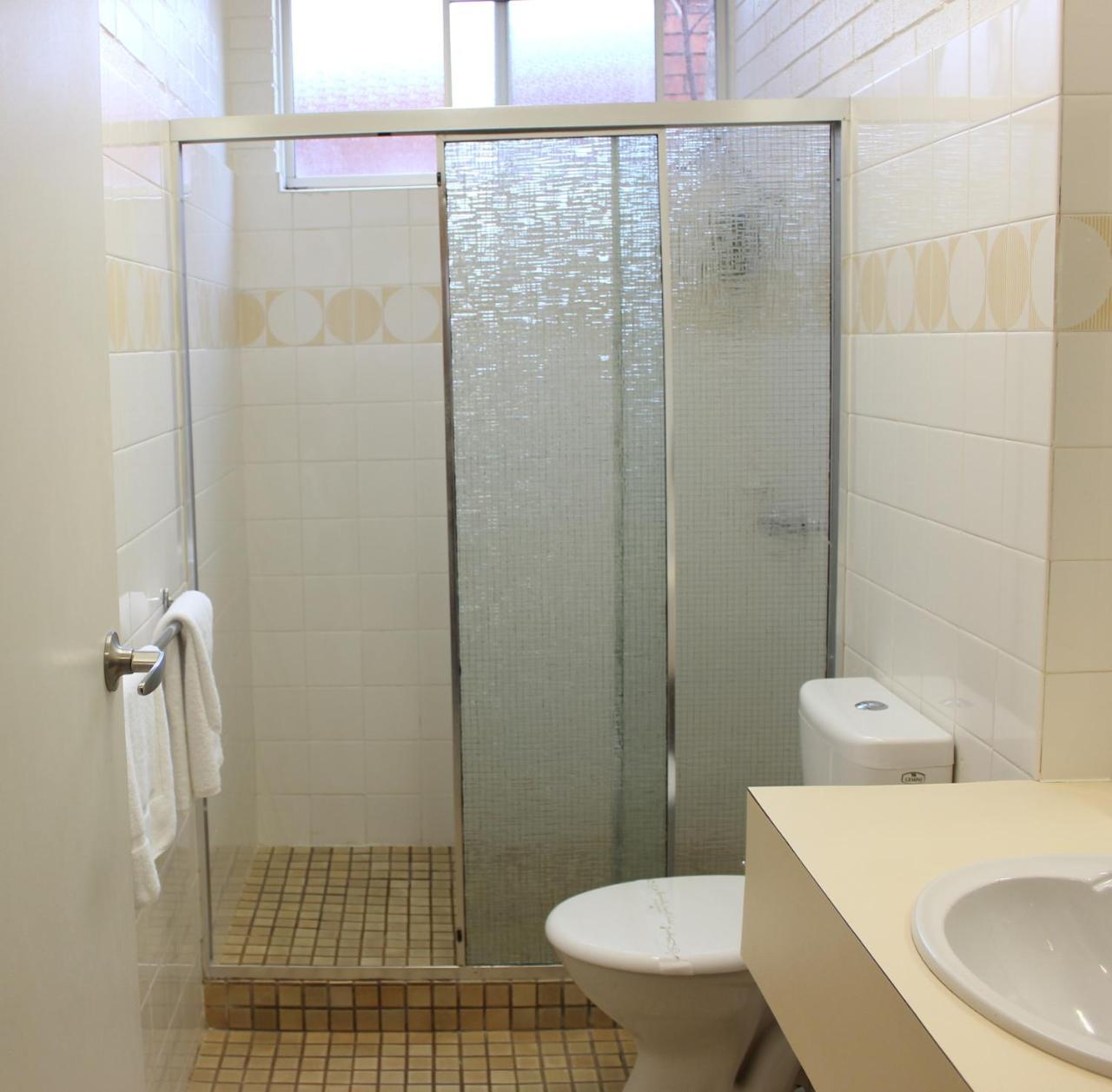 Colac Mid City Motor Inn Bagian luar foto