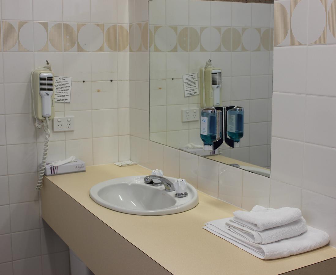 Colac Mid City Motor Inn Bagian luar foto